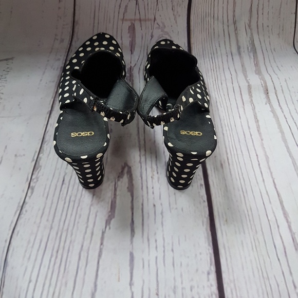 2 for 40 Asos block heel - Picture 3 of 5